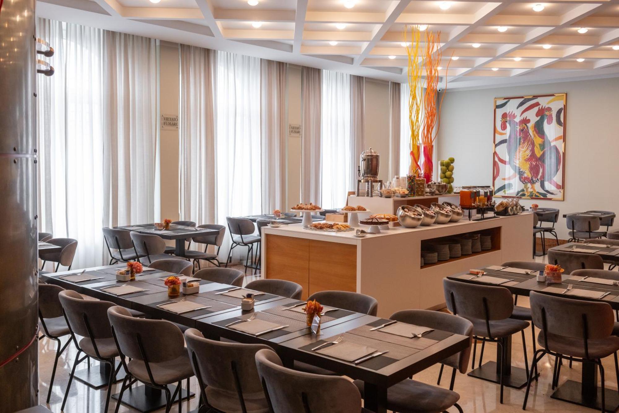 Hotel Royal Falcone Monza Bagian luar foto