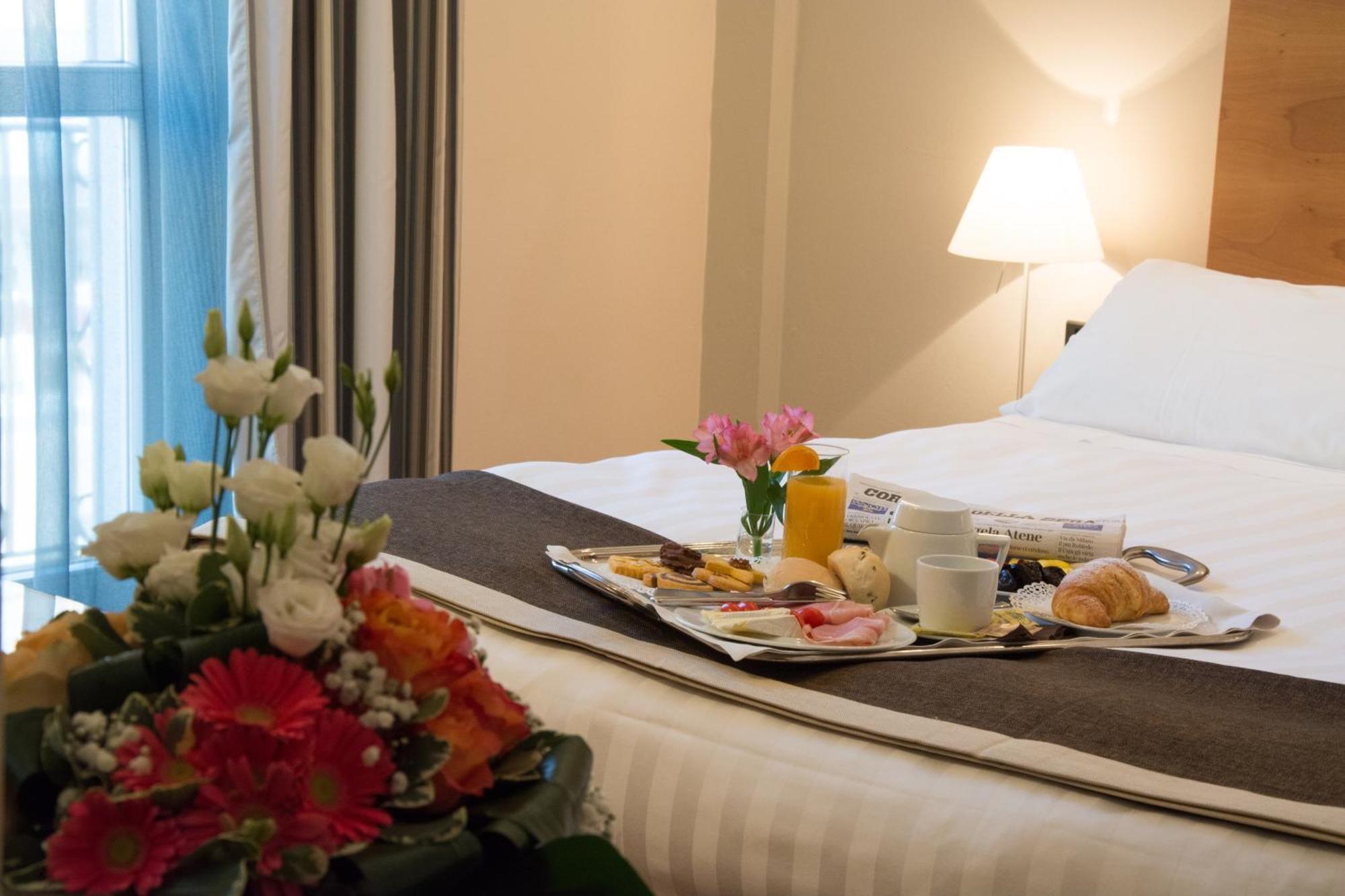 Hotel Royal Falcone Monza Bagian luar foto