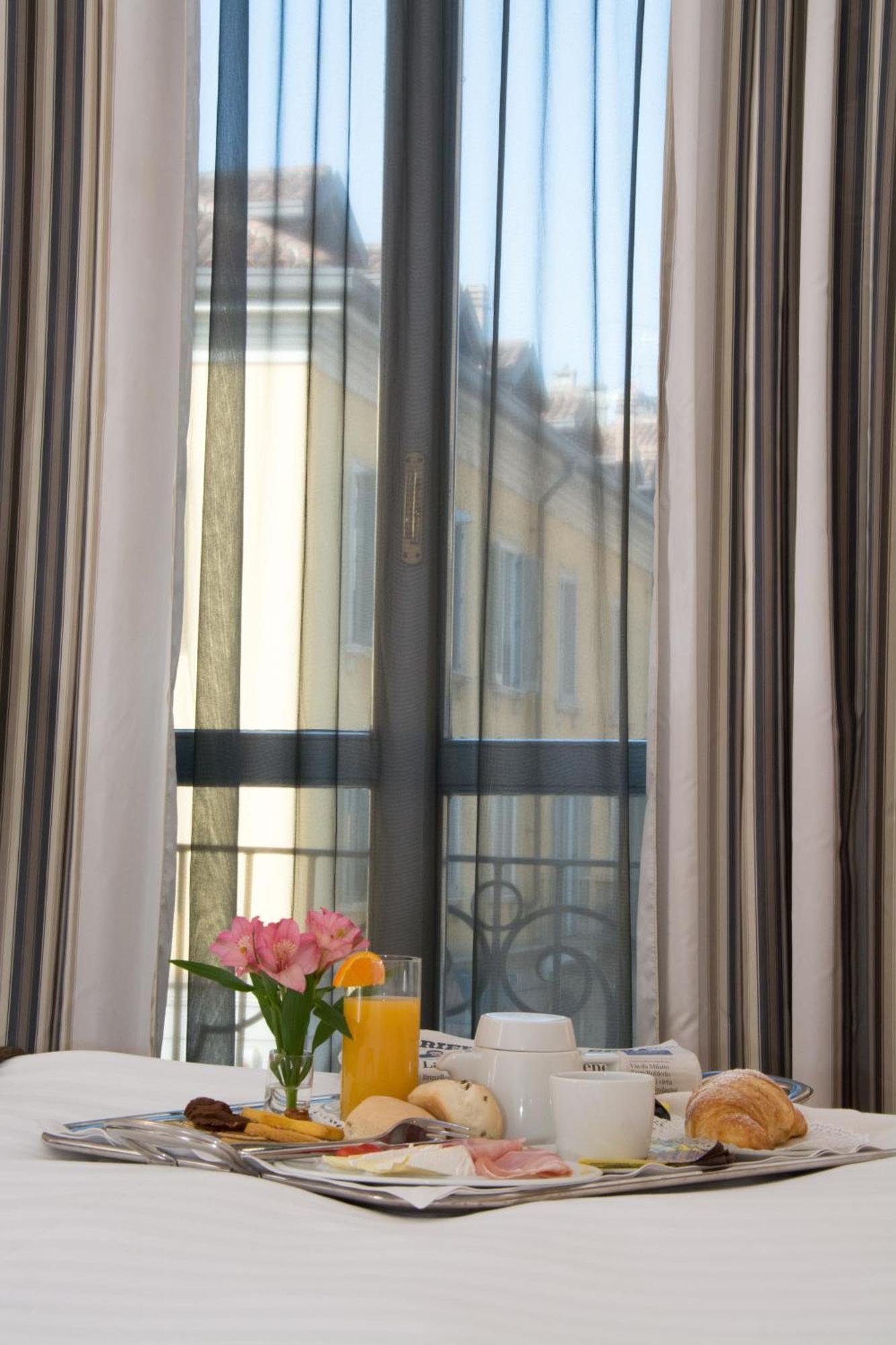 Hotel Royal Falcone Monza Bagian luar foto