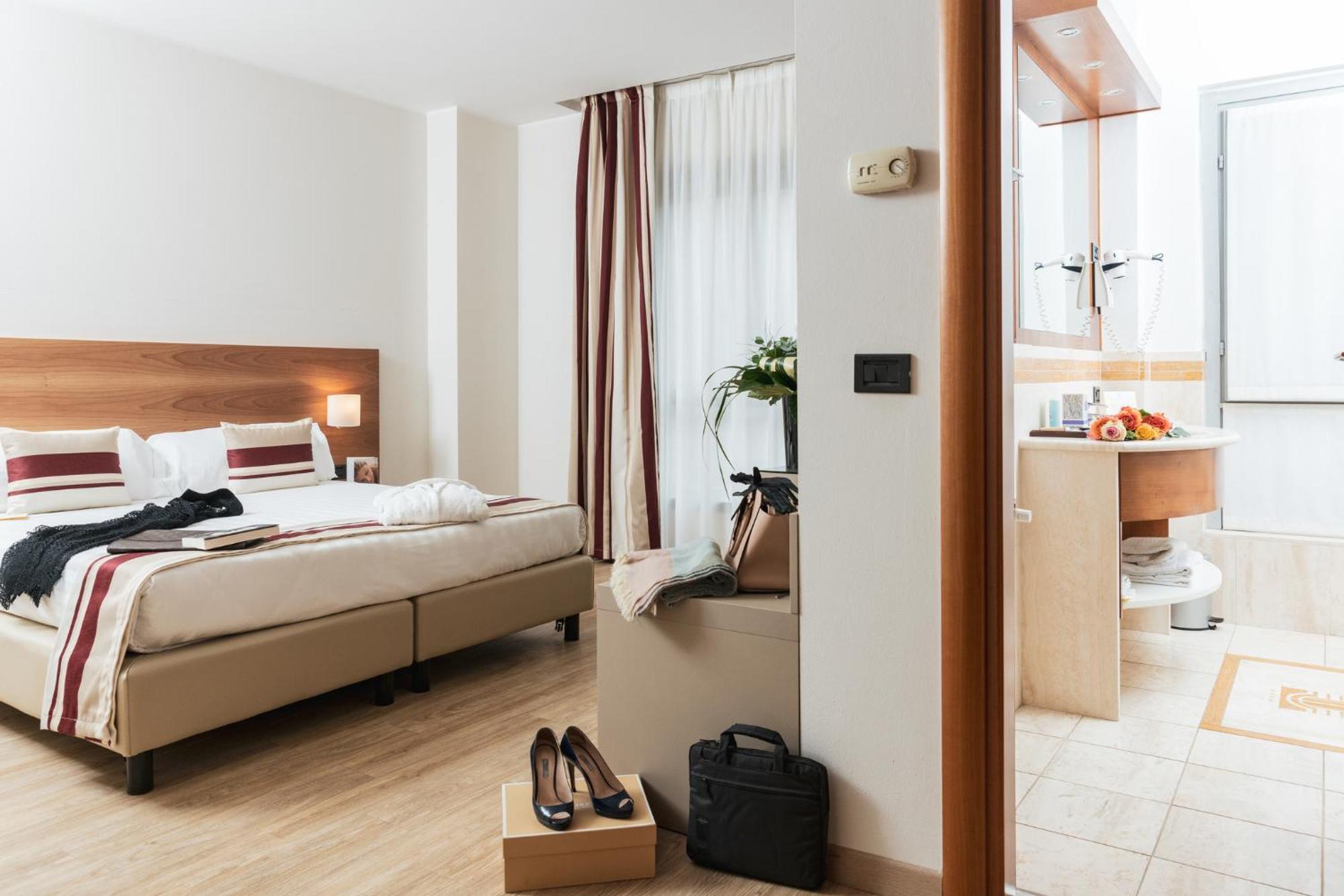 Hotel Royal Falcone Monza Bagian luar foto